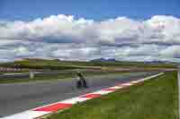 cadwell-no-limits-trackday;cadwell-park;cadwell-park-photographs;cadwell-trackday-photographs;enduro-digital-images;event-digital-images;eventdigitalimages;navarra;no-limits-trackdays;peter-wileman-photography;racing-digital-images;trackday-digital-images;trackday-photos